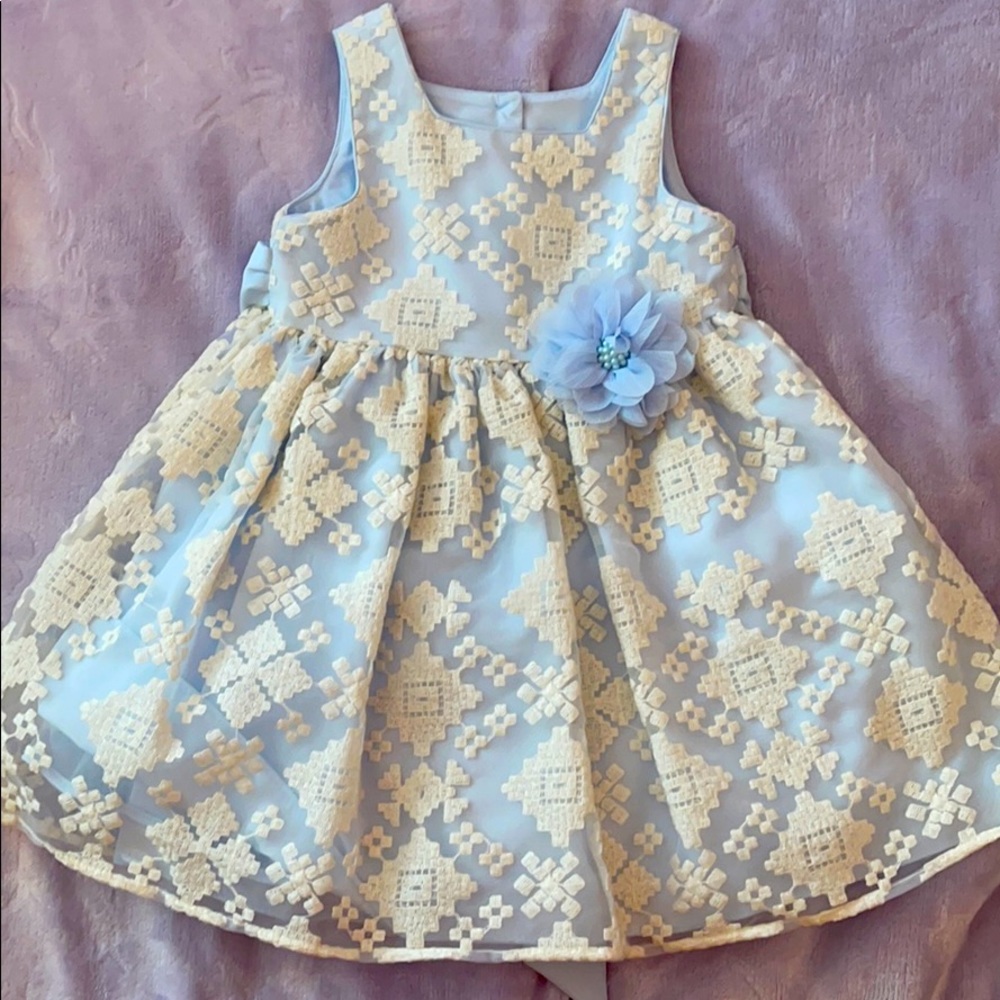 Girls Formal Dress light blue with embroidery